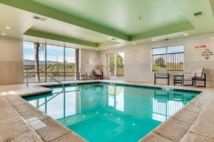 holiday inn express and suites lake elsinore by ihg