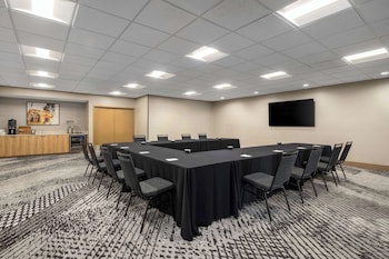 homewood suites by hilton san diego airport liberty station