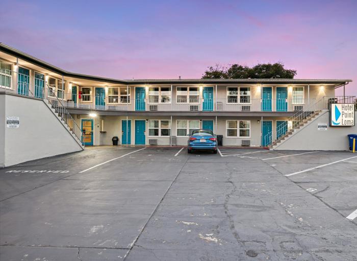hotel point loma