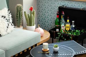 hotel eiffel saint charles