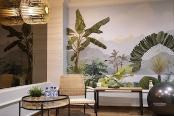hotel eiffel saint charles