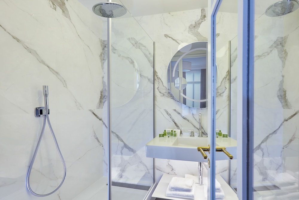 holiday inn paris gare de lyon bastille by ihg