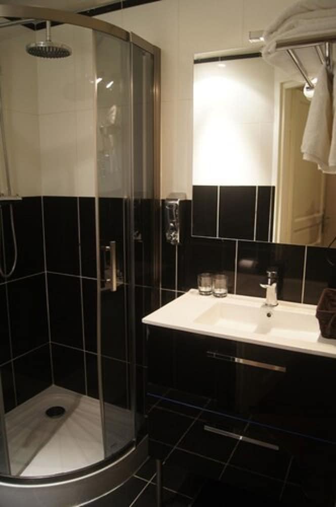 hotel regina montmartre