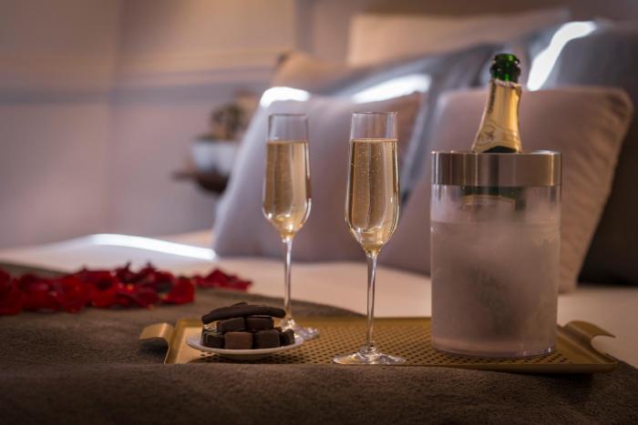 hotel de la porte doree