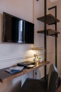 hotel de la porte doree