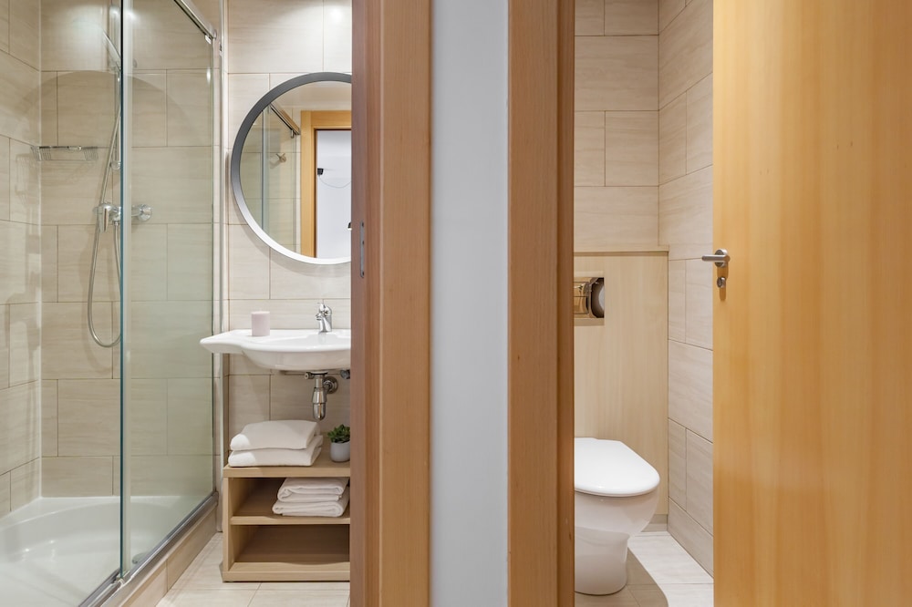 apartamentos turisticos royal marina gardens
