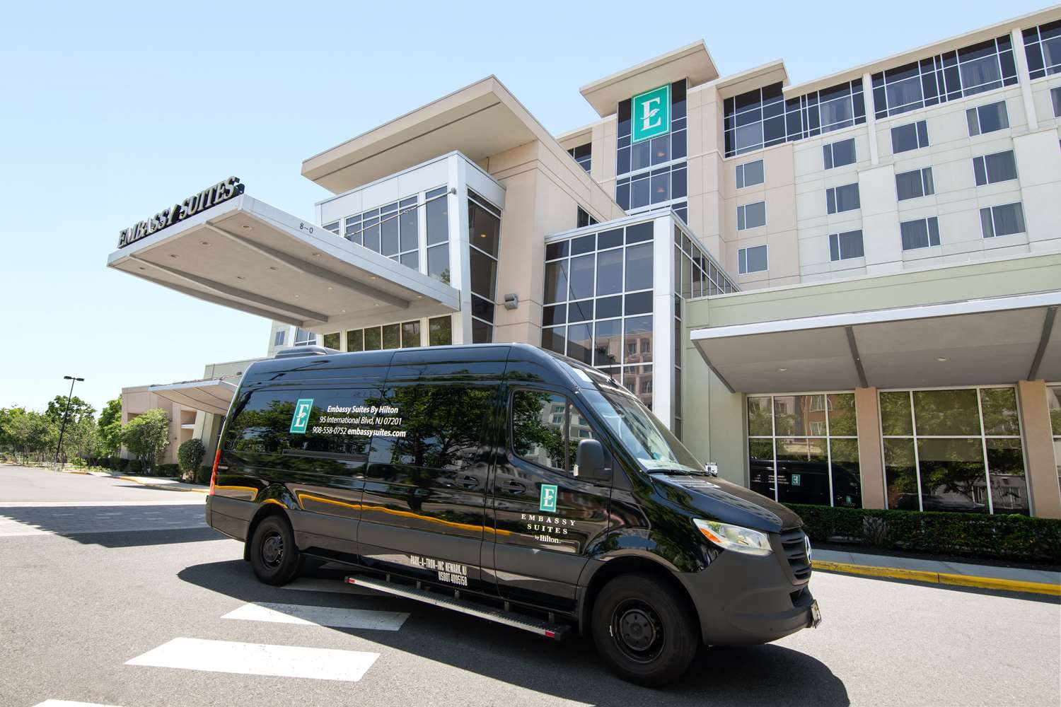 embassy suites newark airport