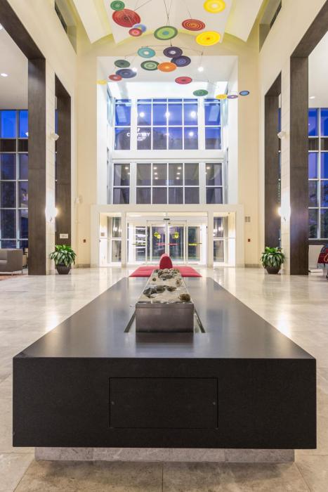 embassy suites newark airport