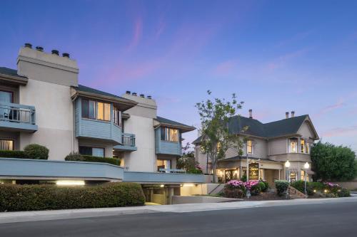 Victorian Inn,Del Rey Oaks>>California,3 star