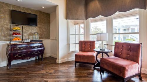 Victorian Inn,Del Rey Oaks>>California,3 star