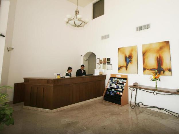 wyndham garden monterrey valle real