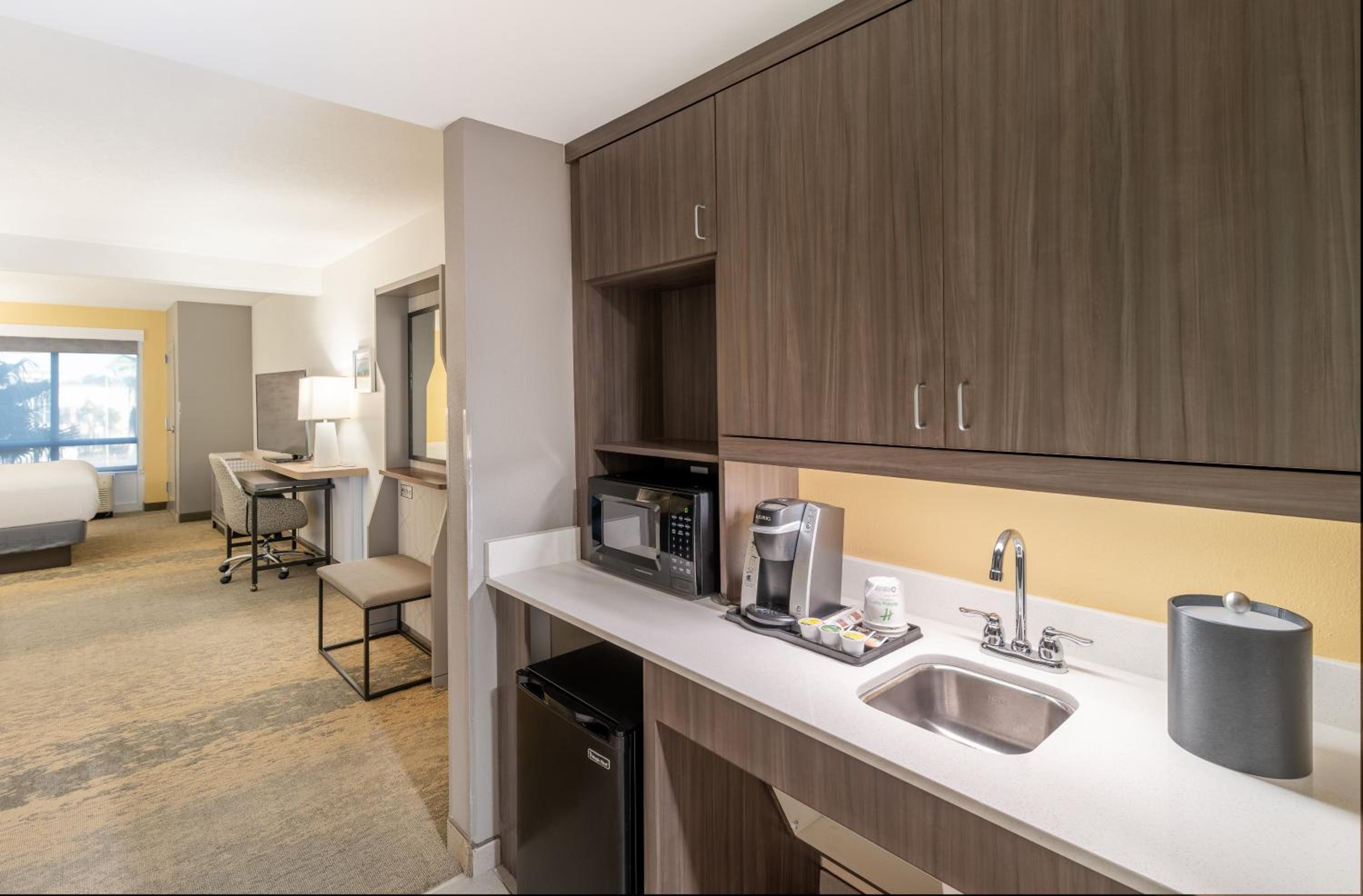 holiday inn hotel and suites orange park by ihg