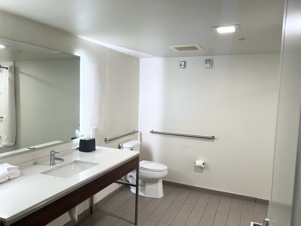 holiday inn hotel and suites orange park by ihg