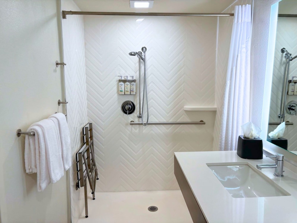 holiday inn hotel and suites orange park by ihg