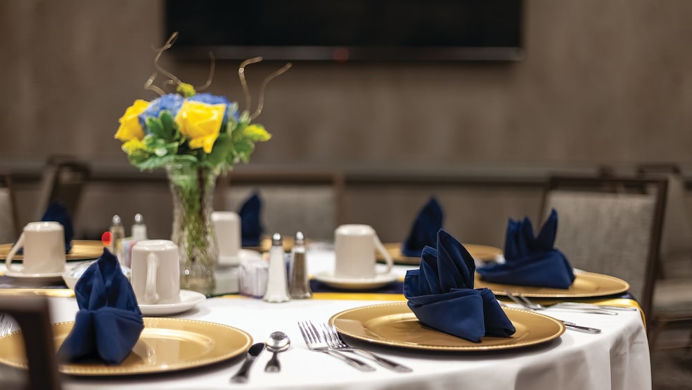 holiday inn hotel and suites orange park by ihg