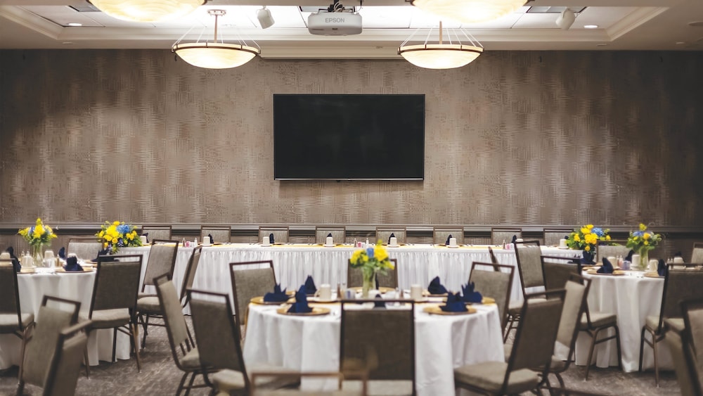 holiday inn hotel and suites orange park by ihg