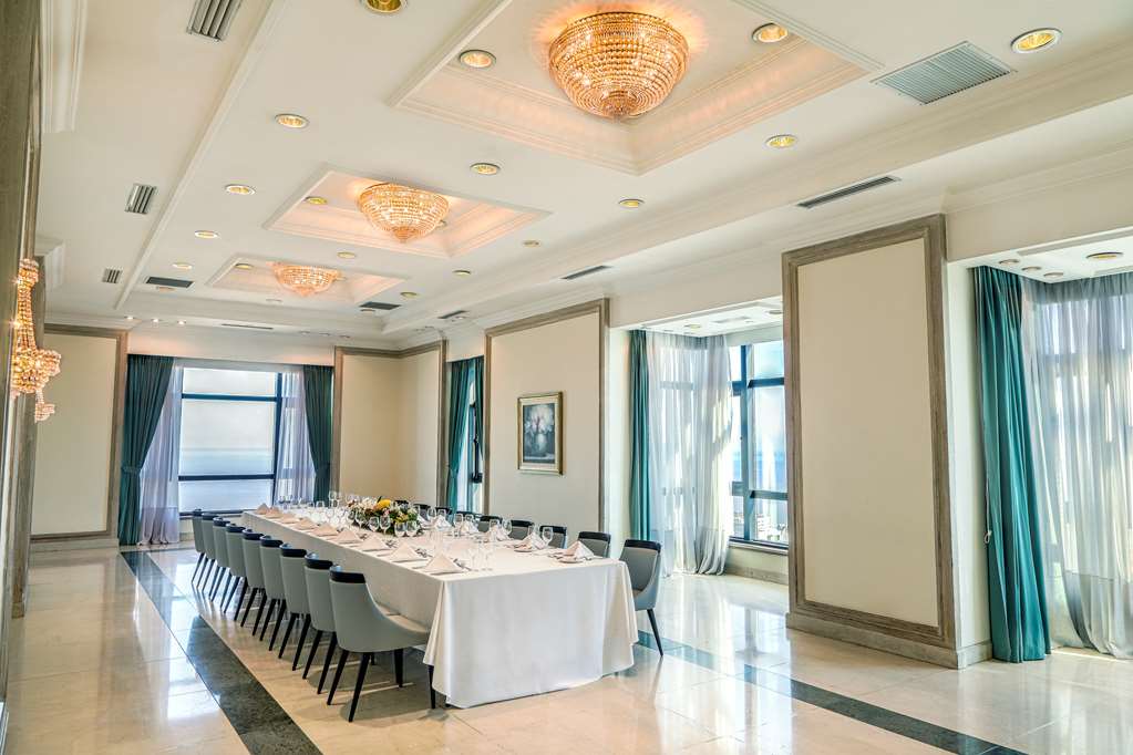 radisson montevideo victoria plaza hotel