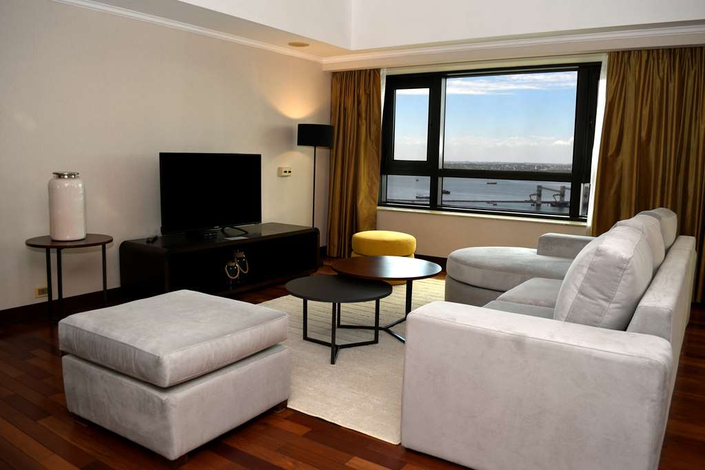radisson montevideo victoria plaza hotel