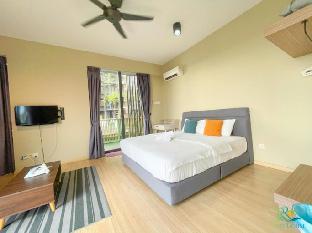 cube 8 teens taman mount austin apartment by uha