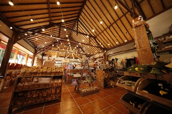 mara river safari lodge
