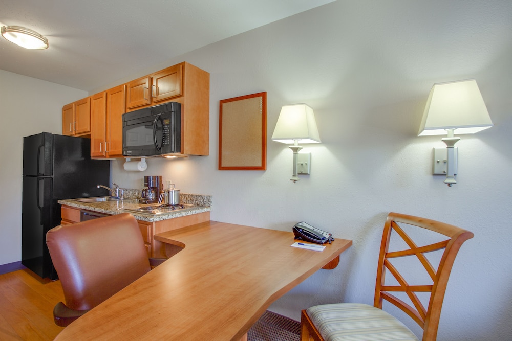 candlewood suites aberdeen bel air by ihg