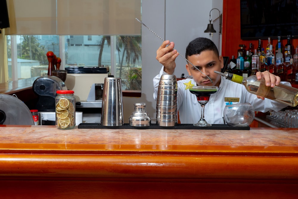 hotel almirante cartagena colombia