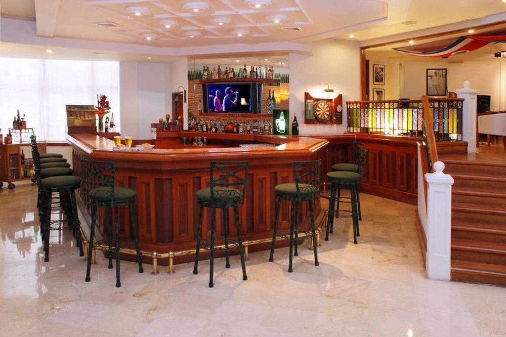 hotel almirante cartagena colombia