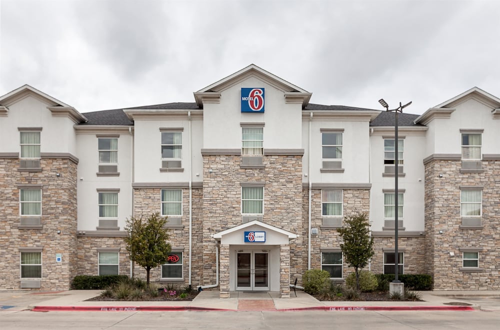 motel 6 fort worth tx
