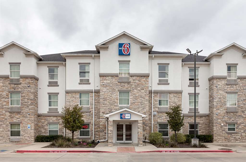 motel 6 fort worth tx