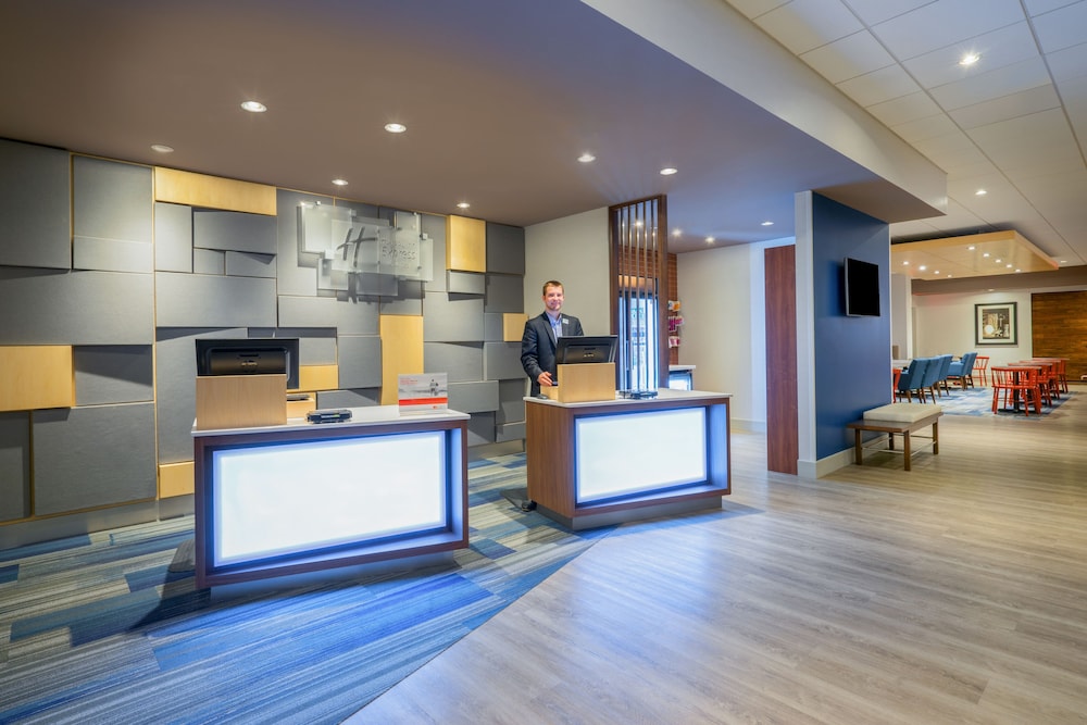 holiday inn express and suites ft washington philadelphia