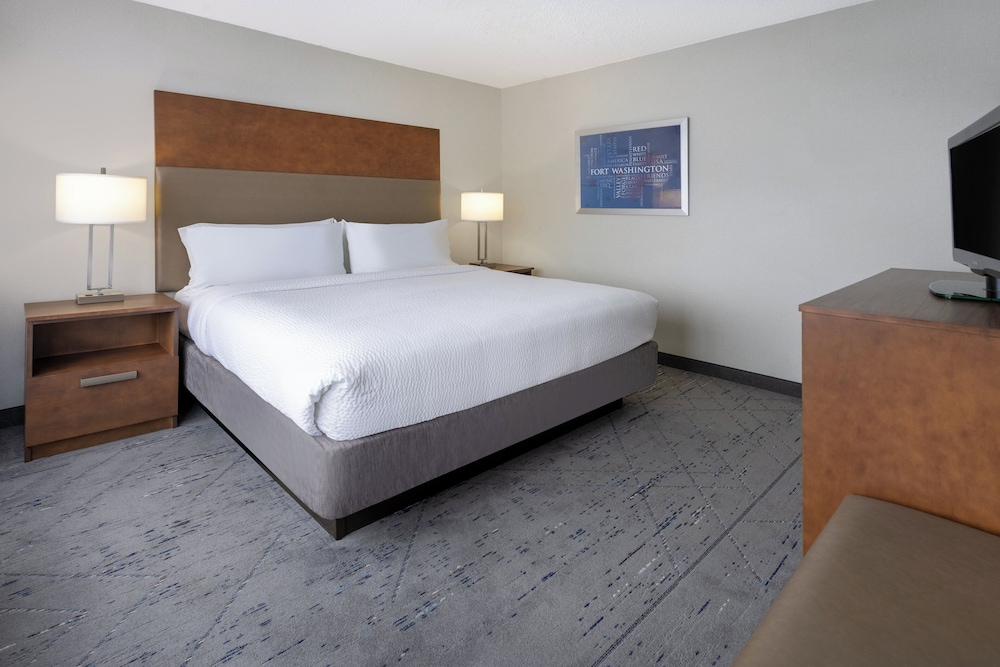 holiday inn express and suites ft washington philadelphia