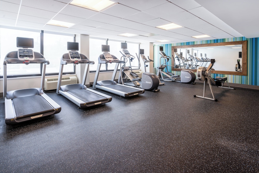holiday inn express and suites ft washington philadelphia