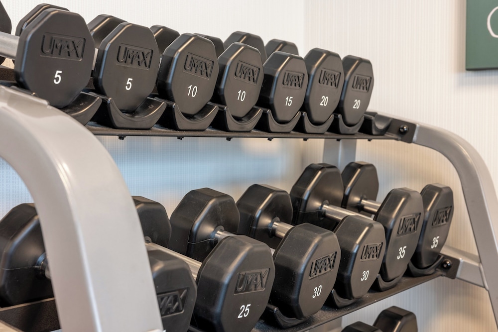 holiday inn express and suites ft washington philadelphia