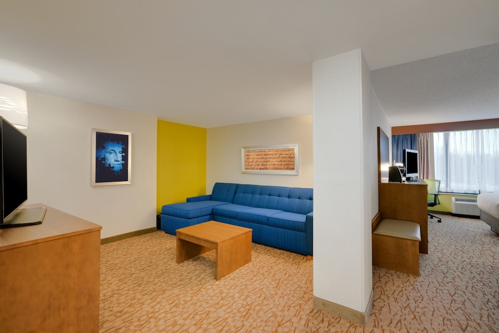 holiday inn express and suites ft washington philadelphia