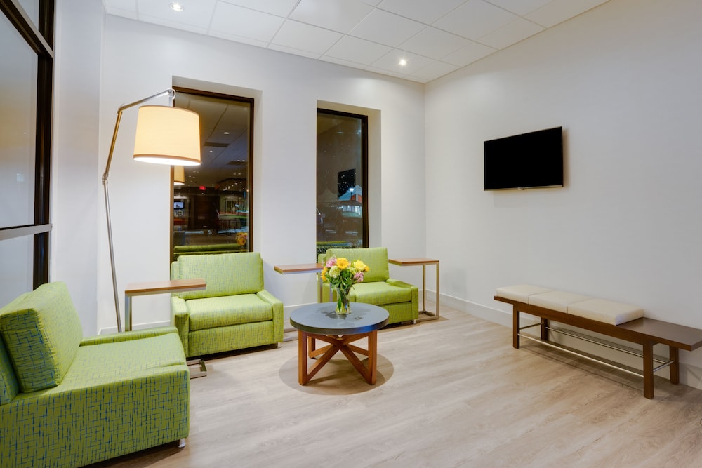 holiday inn express and suites ft washington philadelphia