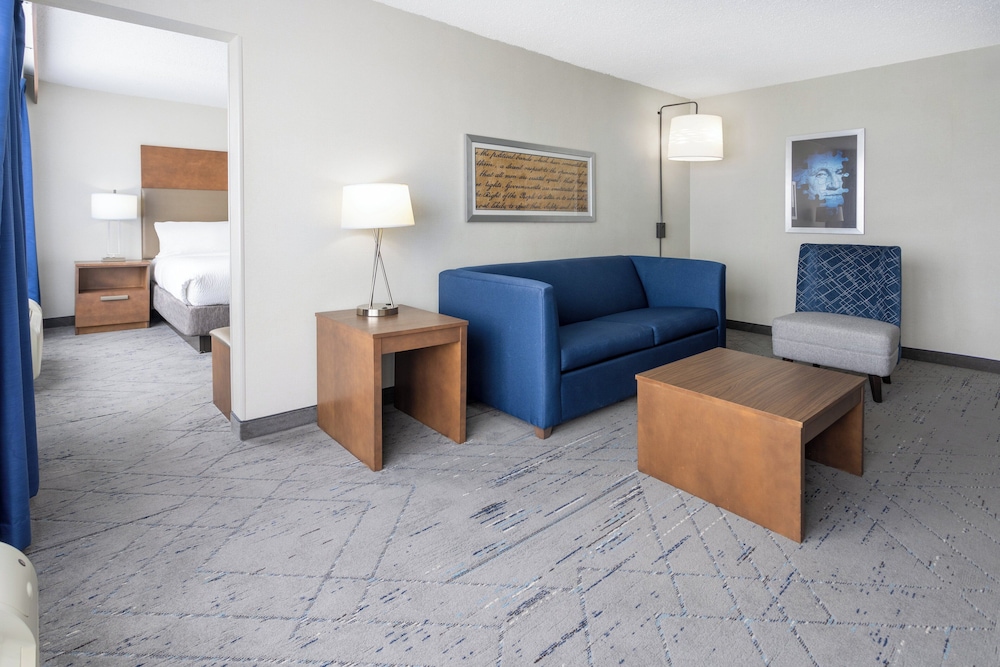 holiday inn express and suites ft washington philadelphia