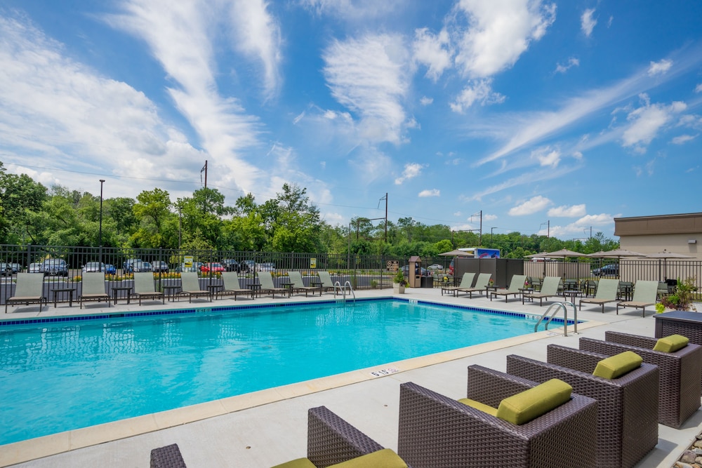 holiday inn express and suites ft washington philadelphia