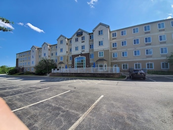staybridge suites philadelphia valley forge 422 by ihg