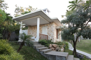 noah villa and chapel