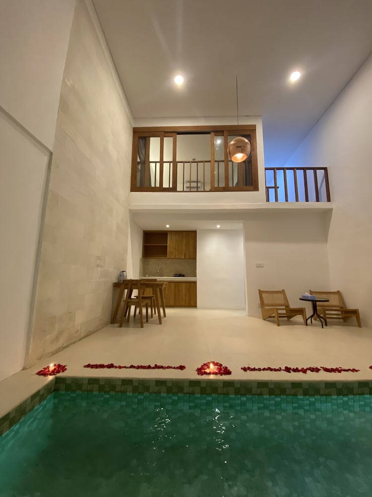 noah villa and chapel