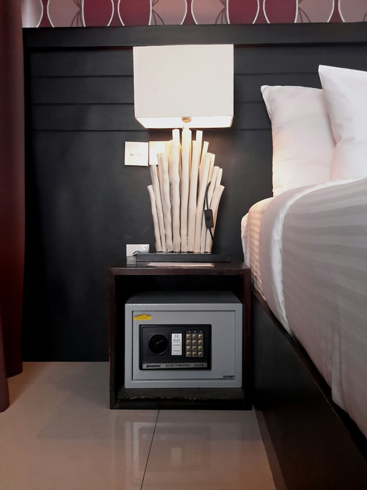 noah villa and chapel