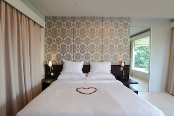 noah villa and chapel