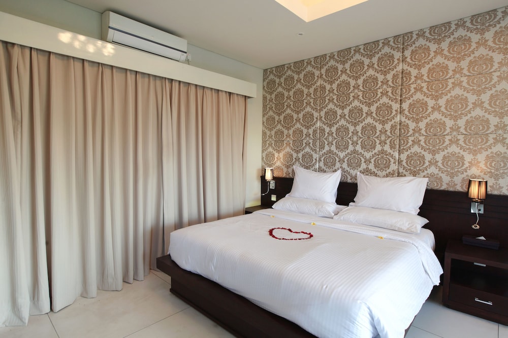 noah villa and chapel