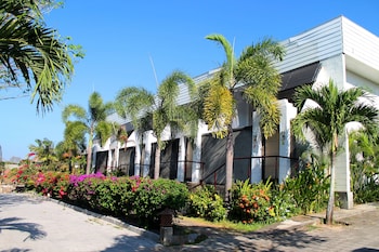 noah villa and chapel