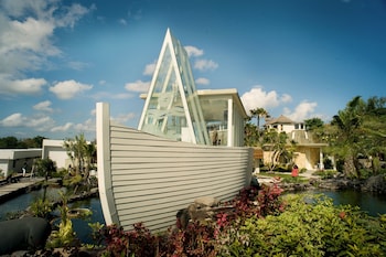 noah villa and chapel