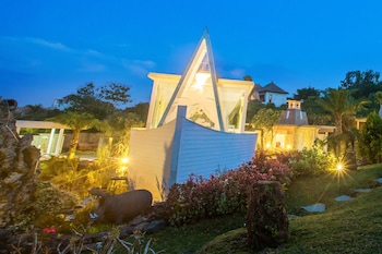 noah villa and chapel