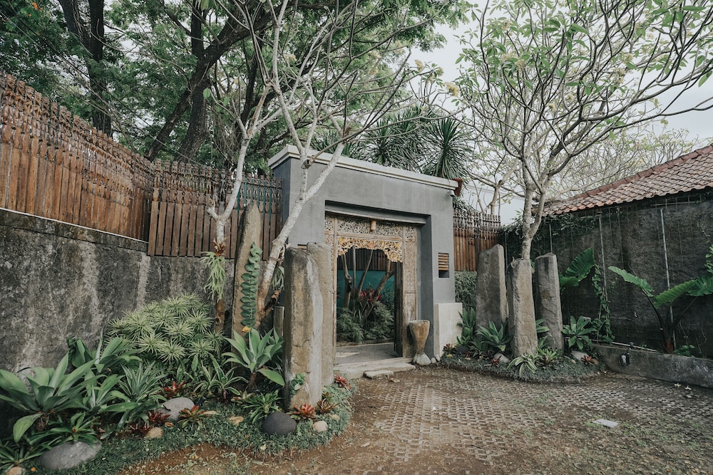 alam bidadari seminyak villas
