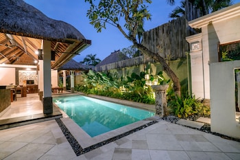 the maya seminyak villas