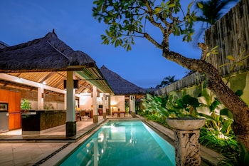 the maya seminyak villas