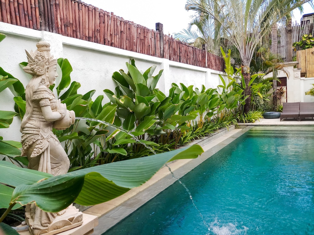 the maya seminyak villas